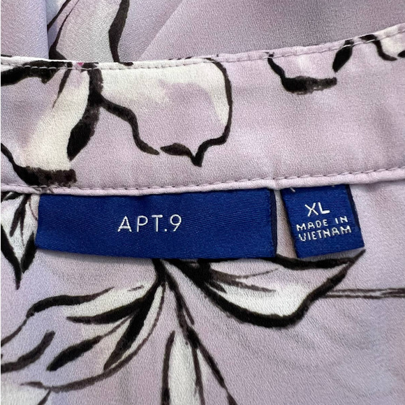 Apt. 9 Women's Tunic Blouse Size XL in Purple w/Black and White Floral Print - Picture 4 of 6